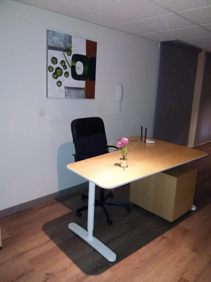 Hostal Europa House Village